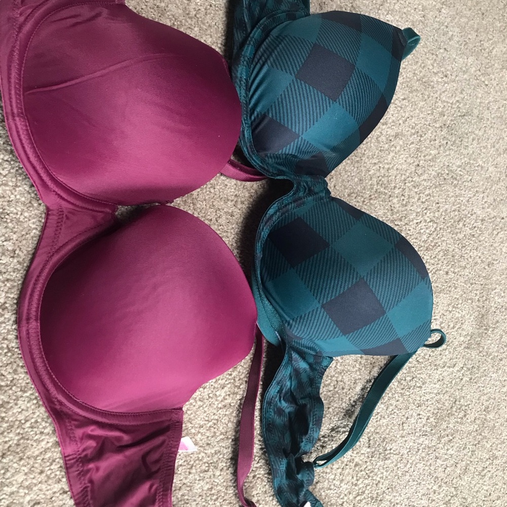 2 pink bras -